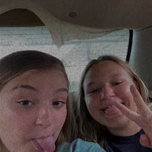 Meet your Posher, Skylar